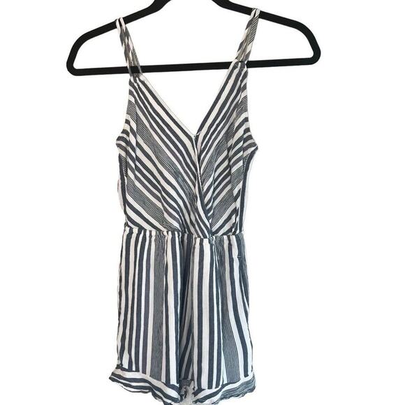 American eagle AEO spaghetti strap blue white striped v neck lined romper small - Picture 2 of 12